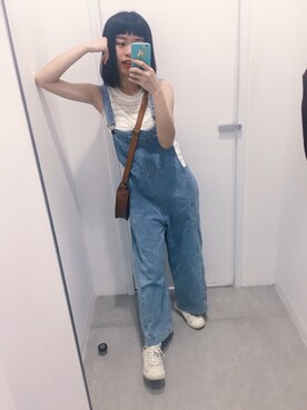 「アイテム（つなぎ/オールインワン、ブルー系）」を使った、Sandy Liさん（レディース・156cm）の春コーディネート