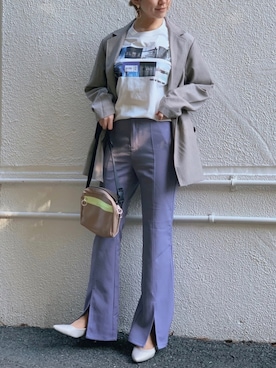 「グラフィックＴ」｜「アイテム（トレンチコート）」を使った、UKさん（レディース・160cm）の春コーディネート