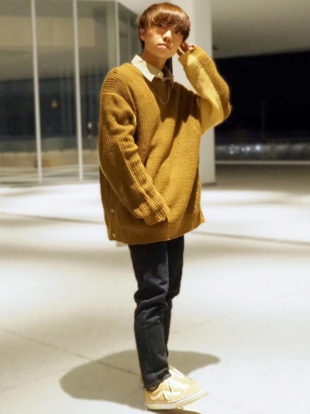 「秋のマイ旬スタイル、秋のコーデ、秋服、大人コーデ、ブラウン、ベージュ、KUUUPY、VANS、ニット、休日スタイル」｜「WEGOのWEGO/配色ステッチBIG5分袖シャツ（シャツ/ブラウス、ベージュ系）」を使った、kanataさん（メンズ・165cm）の秋コーディネートの1枚目の写真