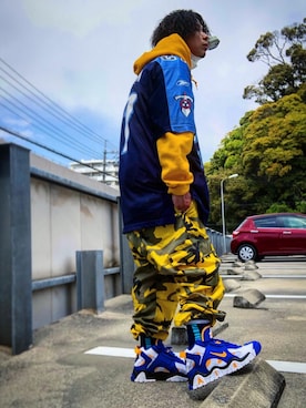 「アイテム（カーゴパンツ、イエロー系）」を使った、😈283😈さん（メンズ・165cm）の春コーディネート