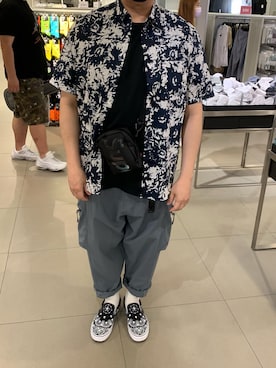 「VANS（バンズ）のアイテム（サンダル）」を使った、滕原浩南さん（メンズ・176cm）の春コーディネート