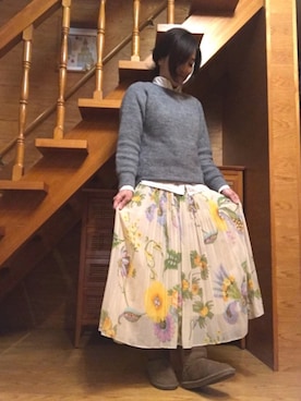 「BEARPAW（ベアパウ）のアイテム」を使った、かのんさん（レディース・155cm）の春コーディネート
