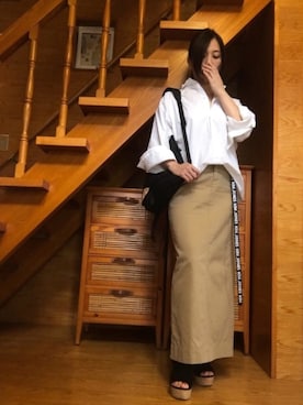 「黒リュック」｜「アイテム（アクセサリー）」を使った、かのんさん（レディース・155cm）の春コーディネート