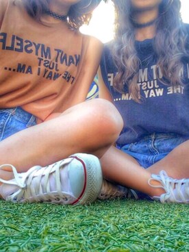 「AZUL by moussy（アズールバイマウジー）のアイテム（Tシャツ/カットソー、ブラック系）」を使った、ckgrskさん（レディース・161cm）の夏コーディネート