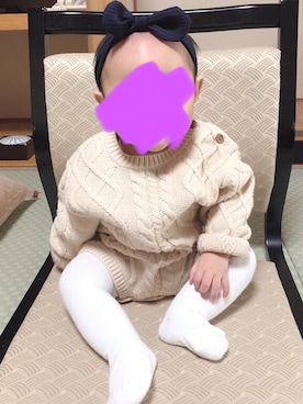 「Birthday（バースデイ）のアイテム（ニット/セーター、ベージュ系）」を使った、emmaさん（キッズ）の冬コーディネート