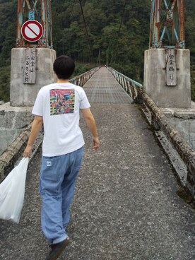 「UNIQLO（ユニクロ）のアイテム（Tシャツ/カットソー、ホワイト系）」を使った、くりきんとんさん（158cm）の冬コーディネート