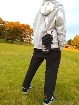 「UNIQLO（ユニクロ）のアイテム（スラックス、ブラック系）」を使った、くりきんとんさん（158cm）の秋コーディネート
