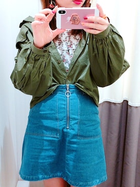 「AS KNOW AS PINKY（アズノゥアズピンキー）のアイテム（その他アウター）」を使った、Momさん（レディース・157cm）の冬コーディネート