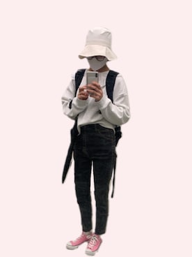 「H&M（エイチ・アンド・エム）のアイテム（パーカー）」を使った、百花さん（レディース・156cm）の秋コーディネート