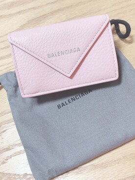 Balenciaga バレンシアガ の財布 ピンク系 を使った人気ファッションコーディネート Wear