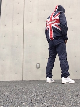 「F.C.R.B.（エフシーアールビー）のアイテム（ナイロンジャケット）」を使った、max190さん（メンズ・170cm）の秋コーディネート