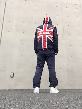 「F.C.R.B.（エフシーアールビー）のアイテム（ナイロンジャケット）」を使った、max190さん（メンズ・170cm）の冬コーディネート
