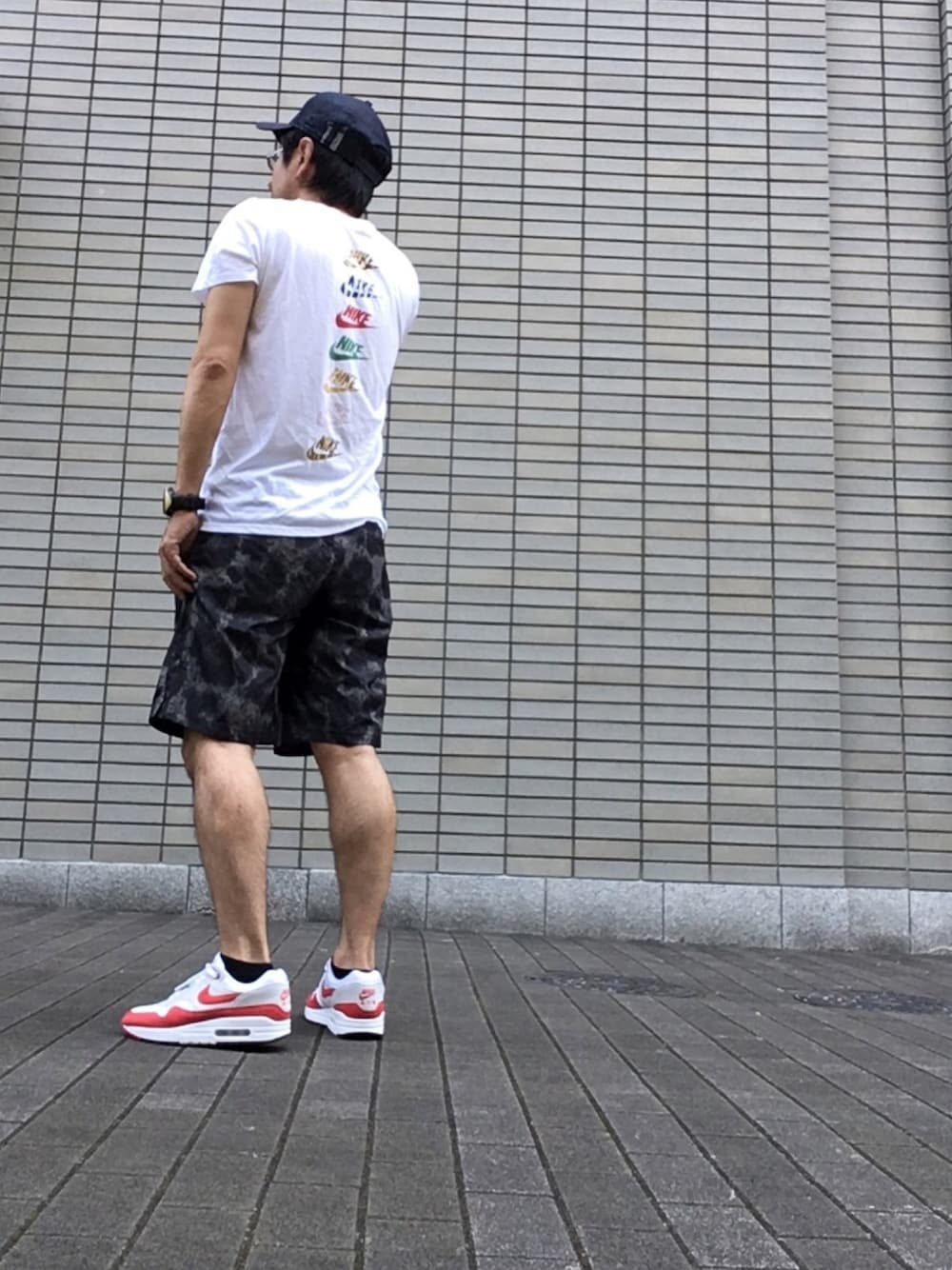 「夏、NIKE」｜「SOPHNET.のアイテム（キャップ、ブルー系）」を使った、max190さん（メンズ・170cm）の夏コーディネートの1枚目の写真