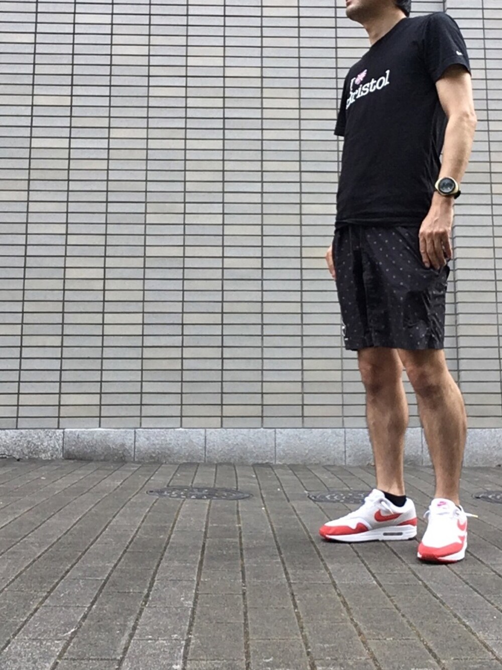 「短パン」｜「F.C.R.B.のアイテム（キャップ、ブルー系）」を使った、max190さん（メンズ・170cm）の夏コーディネートの1枚目の写真