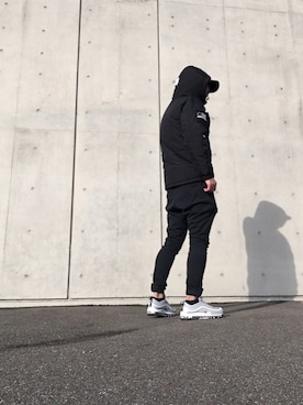 「F.C.R.B.（エフシーアールビー）のアイテム（ダウンジャケット/コート）」を使った、max190さん（メンズ・170cm）の冬コーディネート