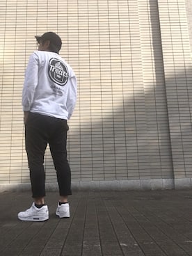 「F.C.R.B.（エフシーアールビー）のアイテム（パンツ）」を使った、max190さん（メンズ・170cm）の秋コーディネート