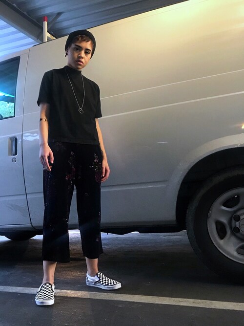 搭配vans鞋子的女性时尚穿搭总览