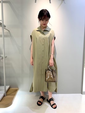 「TICCA（ティッカ）のアイテム（シャツワンピース）」を使った、はしもとまゆさん（レディース・155cm）の春コーディネート