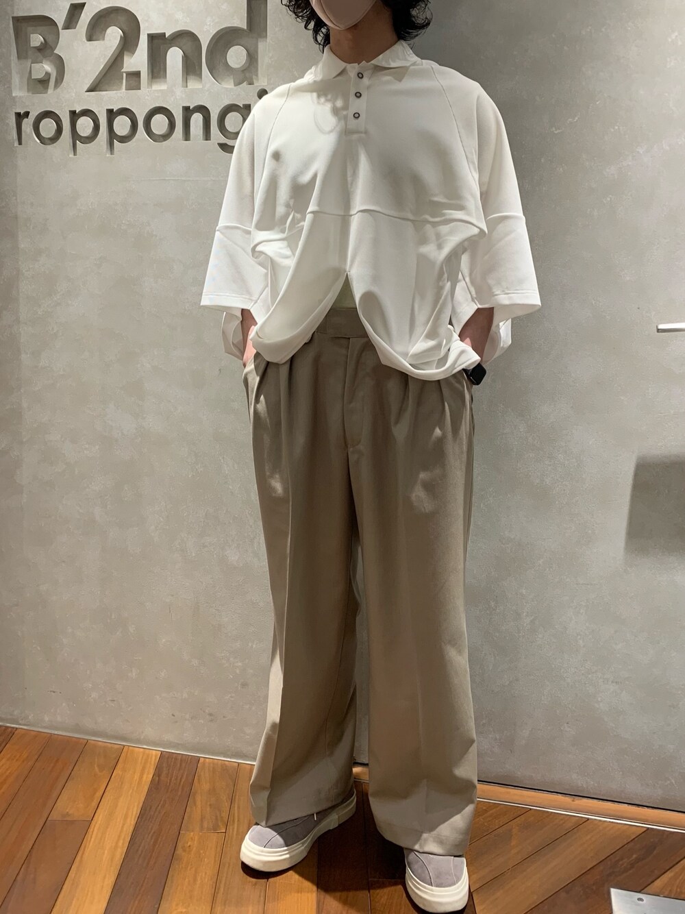 ANREALAGEのポロシャツを使った人気ファッションコーディネート