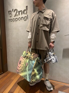 「B'2nd（ビーセカンド）のアイテム（バッグ）」を使った、_さん（メンズ・175cm）の春コーディネート