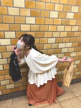 「KOBE LETTUCE」｜「アイテム（その他）」を使った、YouTube【りおch】さん（レディース・155cm）の秋コーディネート