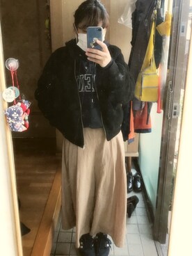 「ロゴパーカー」｜「アイテム（アナログ腕時計）」を使った、umi**さん（レディース・154cm）の冬コーディネート