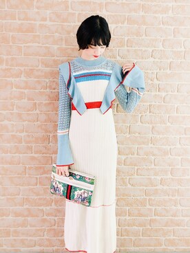 クラッチバッグを使った「mamekurogouchi」の人気ファッション