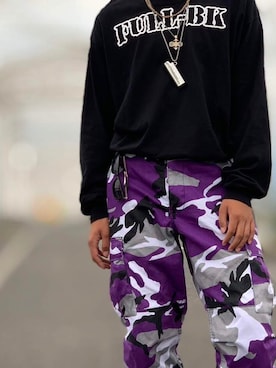 「ROTHCO（ロスコ）のアイテム（カーゴパンツ、パープル系）」を使った、soutaさん（メンズ）の春コーディネート