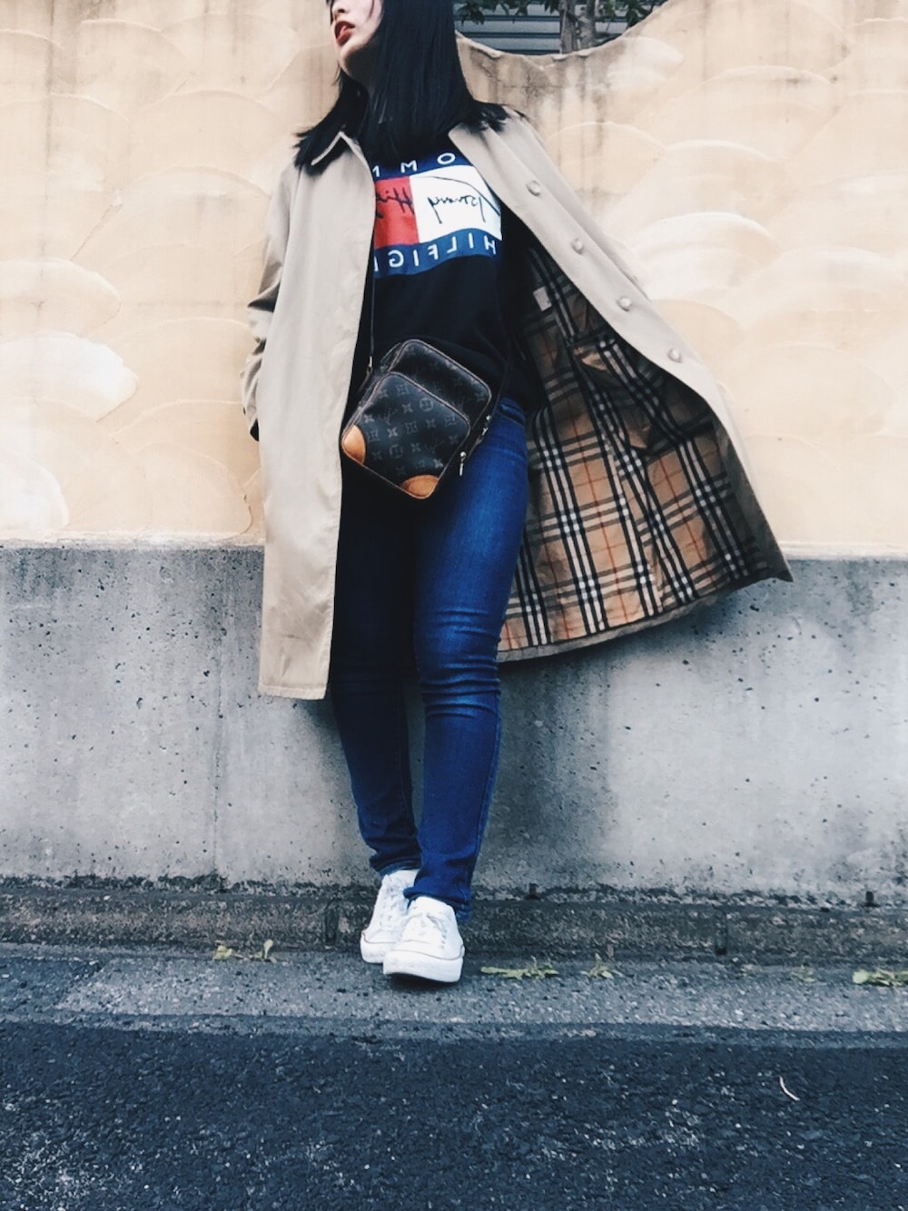 「GUのアイテム（デニムパンツ、ブルー系）」を使った、XXIAYRさん（レディース・155cm）の春コーディネートの1枚目の写真