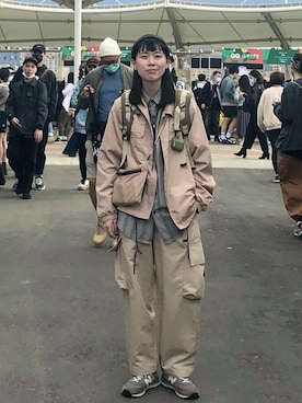 「plain-me（プレインミー）のアイテム（パンツ）」を使った、hs1n さん（レディース・165cm）の秋コーディネート