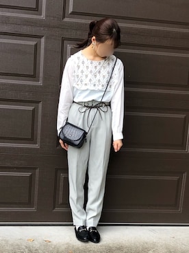 「present（プレゼント）のアイテム（イヤリング）」を使った、まめさん（レディース・156cm）の秋コーディネート