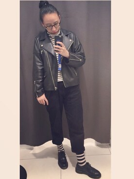 「BLACK BY MOUSSY（ブラックバイマウジー）のアイテム（ライダースジャケット）」を使った、acowhiteさん（レディース・167cm）の春コーディネート