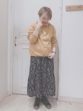 miomioさんの「花柄プリントスカート」を使ったコーディネート