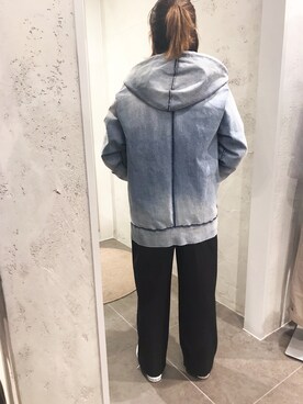 「surt（サート）のアイテム（トップス）」を使った、mnmさん（レディース・157cm）の春コーディネート