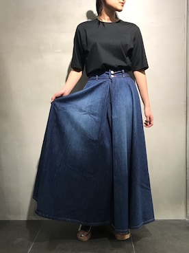 「woadblue（ウォードブルー）のアイテム」を使った、mnmさん（レディース・157cm）の春コーディネート