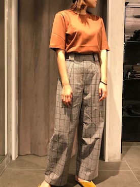 「ATON（エイトン）のアイテム（Tシャツ/カットソー）」を使った、mnmさん（レディース・157cm）の夏コーディネート