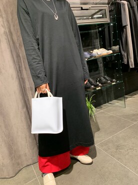 「ATON（エイトン）のアイテム（Tシャツ/カットソー）」を使った、mnmさん（レディース・157cm）の秋コーディネート