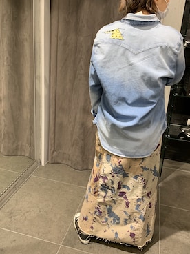 「surt（サート）のアイテム（トップス）」を使った、mnmさん（レディース・157cm）の春コーディネート