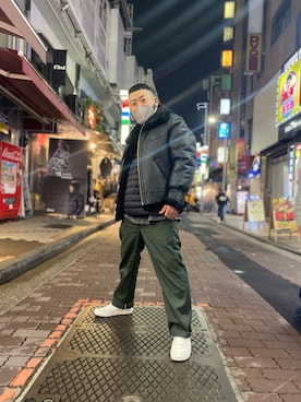 「ムートン」｜「アイテム（ダウンジャケット/コート）」を使った、Yoshi Yamaさん（メンズ・174cm）の冬コーディネート