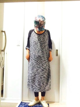 「白いスニーカー」｜「アイテム（ワンピース/ドレス）」を使った、mavaさん（レディース・155cm）の春コーディネート