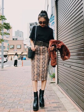 「EVRIS（エヴリス）のベロアショートフェイクダウン（その他アウター）」を使った、佐々木彩乃さん（レディース・161cm）の秋コーディネート