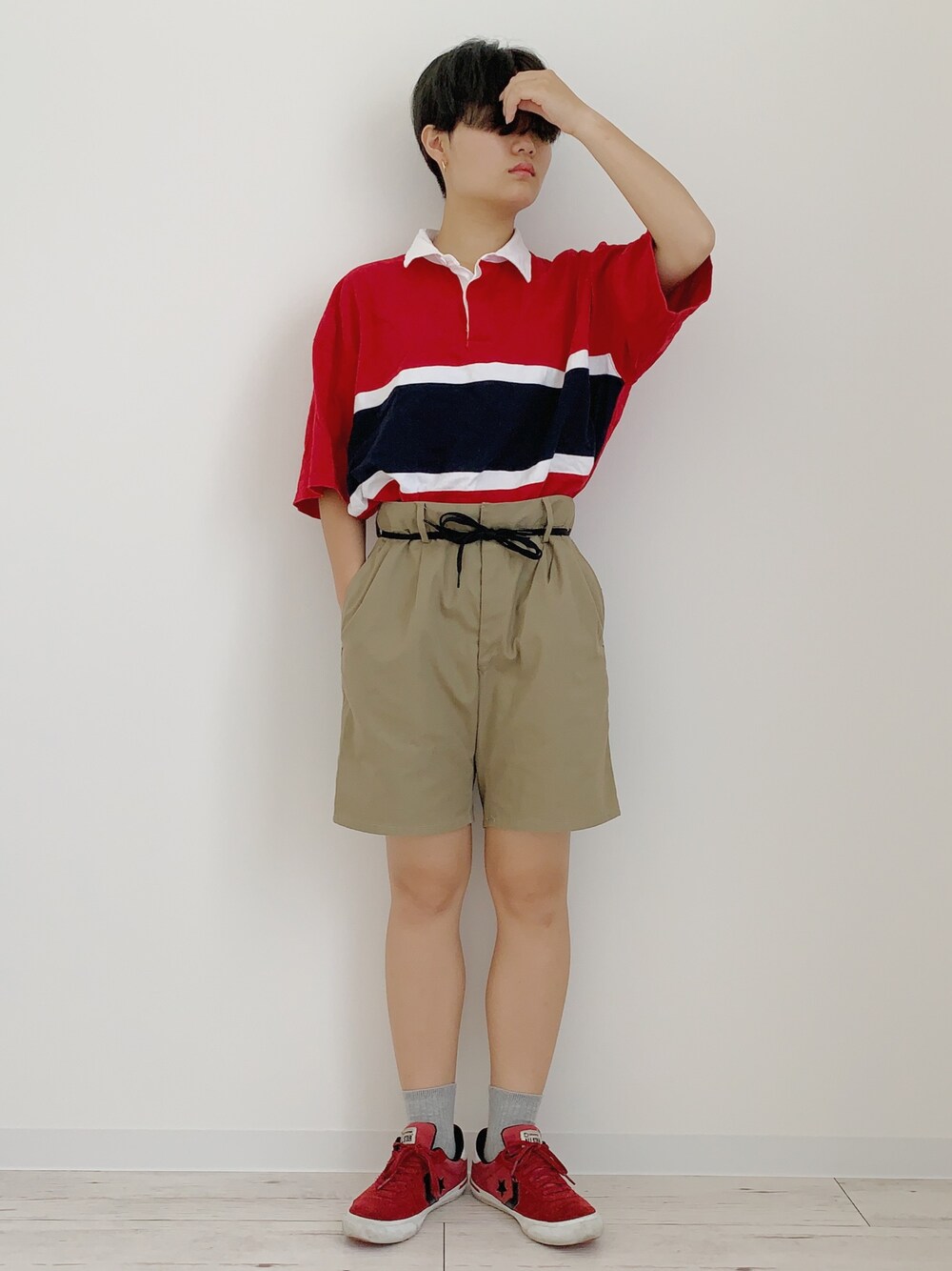 「summer、夏だ！Tシャツ着よう！、古着、古着MIX、古着コーデ、VINTAGE、ショートヘア、ショート女子」｜「古着のアイテム（その他パンツ、ベージュ系）」を使った、ぽんさん（レディース・155cm）の夏コーディネートの1枚目の写真