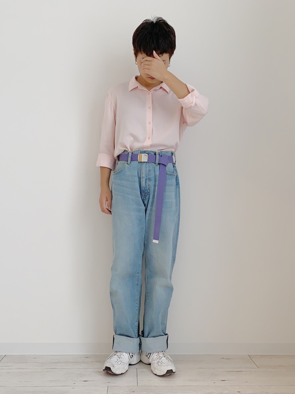 「summer、autumn、GU、UNIQLO、プチプラ、オーバーサイズ、ショートヘア、ショート女子」｜「GUのアイテム（デニムパンツ、ブルー系）」を使った、ぽんさん（レディース・155cm）の秋コーディネートの1枚目の写真