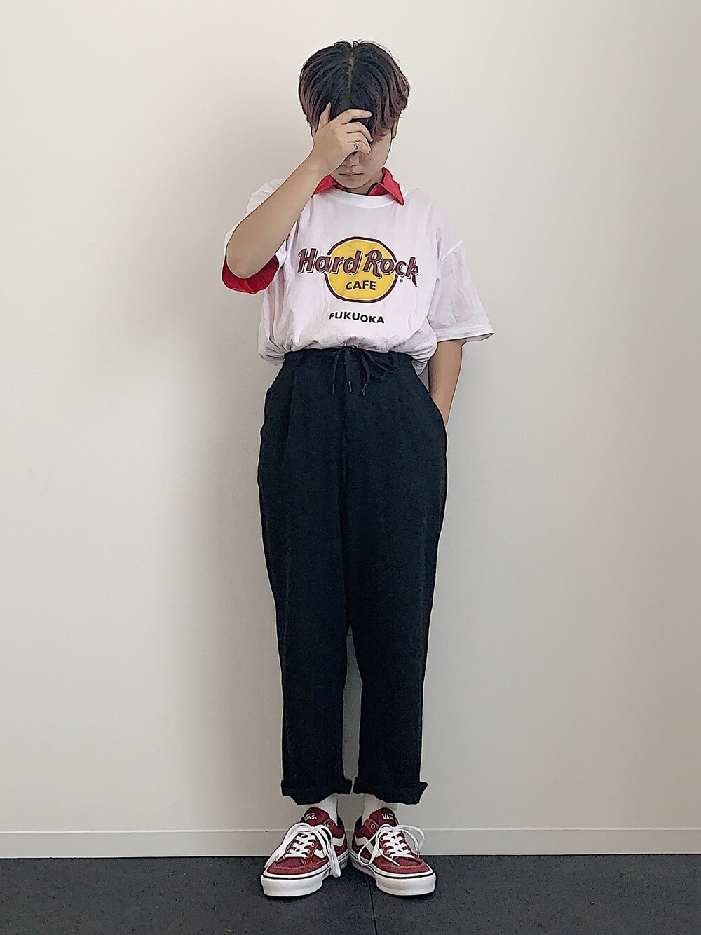 「古着、古着MIX、古着コーデ、古着好きな人と繋がりたい、VINTAGE、VANS、ストリート、ショートヘア、ショート女子」｜「古着のアイテム（その他パンツ、ブラック系）」を使った、ぽんさん（レディース・156cm）の秋コーディネートの1枚目の写真