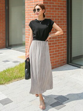 「アイテム（ドレス、ブラック系）」を使った、EVERY NANAさん（レディース・164cm）の夏コーディネート