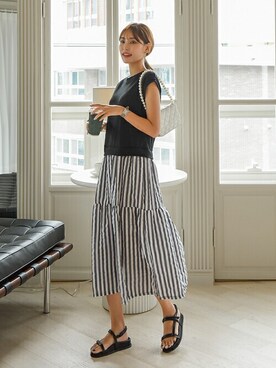 「アイテム（ドレス、ブラック系）」を使った、EVERY NANAさん（レディース・164cm）の夏コーディネート