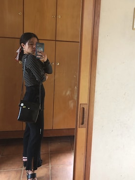 「FOREVER 21（フォーエバー トゥエンティーワン）のアイテム（トップス、ブラック系）」を使った、I’m miniさん（レディース・150cm）の秋コーディネート