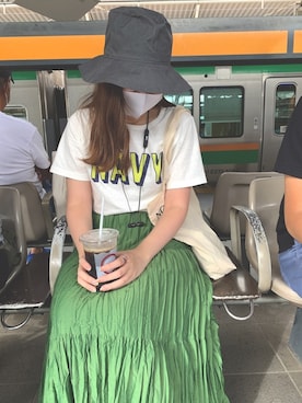 「NOMBRE IMPAIR（ノンブルアンペール）のアイテム（Tシャツ/カットソー）」を使った、きなこさん（レディース・162cm）の秋コーディネート