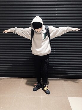「OFF-WHITE」｜「アイテム（ニットキャップ/ビーニー）」を使った、ikkoさん（メンズ・163cm）の冬コーディネート