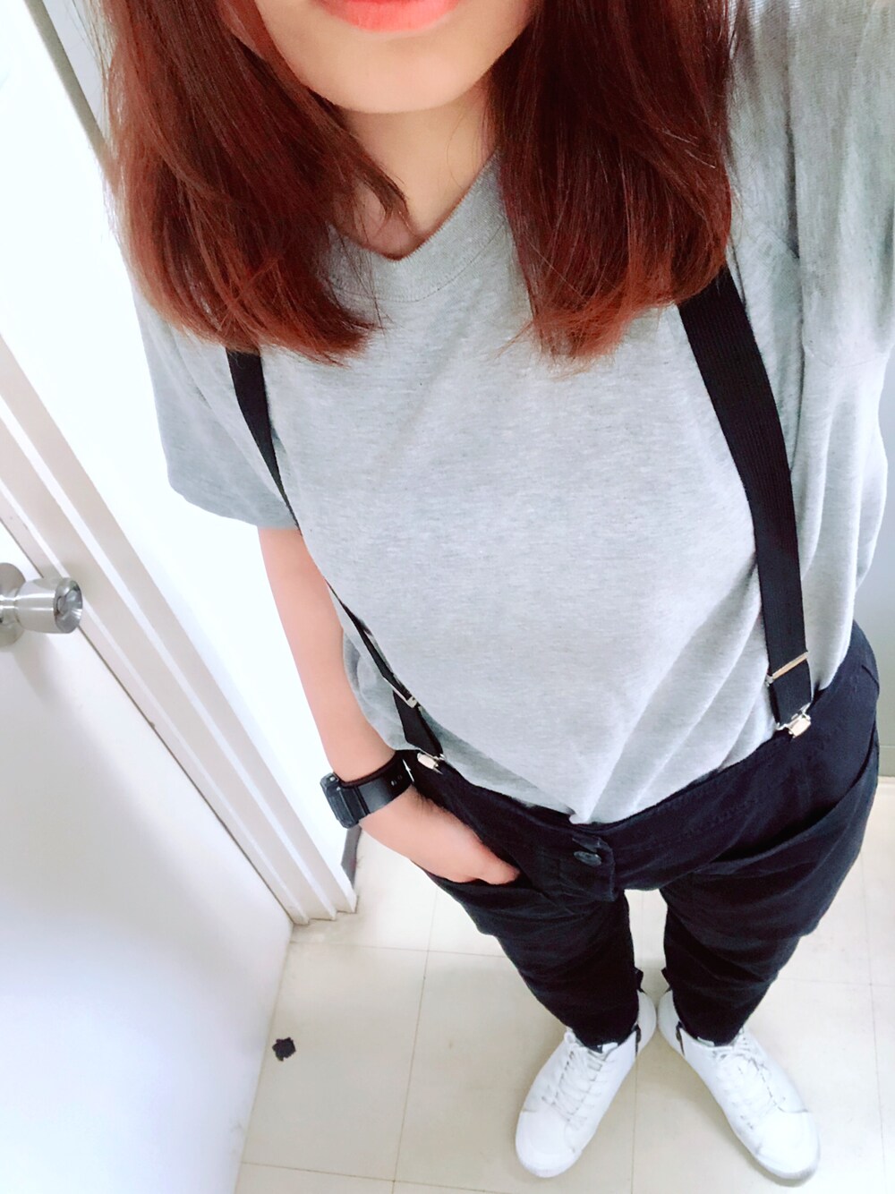 「ラクチンコーデ、通勤コーデ、プチプラコーデ、ラフ、スニーカー、おしゃれさんと繋がりたい、雨の日コーデ、メンズライク、ザラジョ」｜「アメリカンビレッジにあるお店のアイテム（Tシャツ/カットソー、グレー系）」を使った、macoさん（レディース・164cm）の夏コーディネートの1枚目の写真